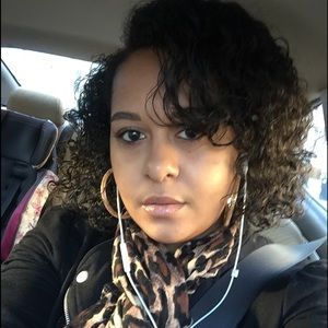 Meet your Posher, Brandi